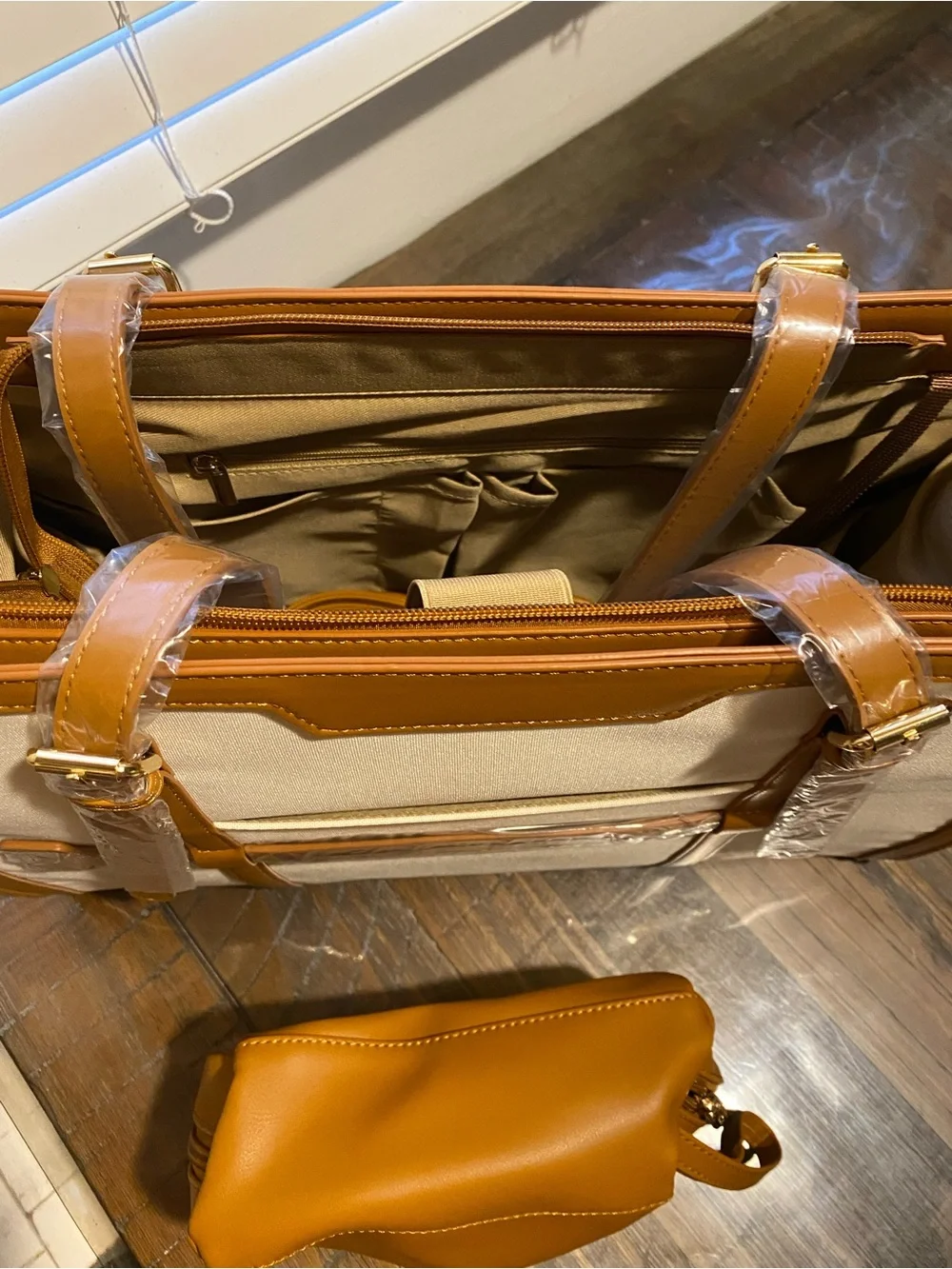 Classic Two-Tone Tote Bag in Cream and Tan by
